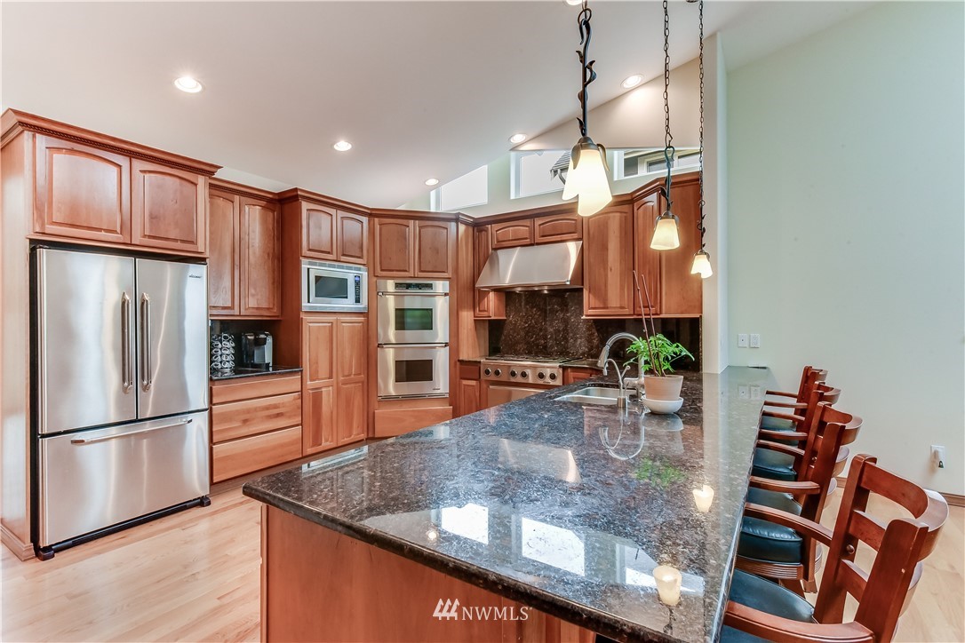 20613 39th Avenue Southeast Bothell, WA 98012 - Photo 9 of 23 Gallery Image 9