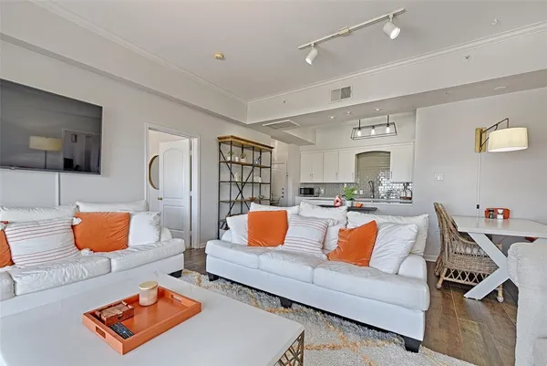$3,150 | 3225 Turtle Creek Boulevard, Unit 1408, Dallas, TX 75219