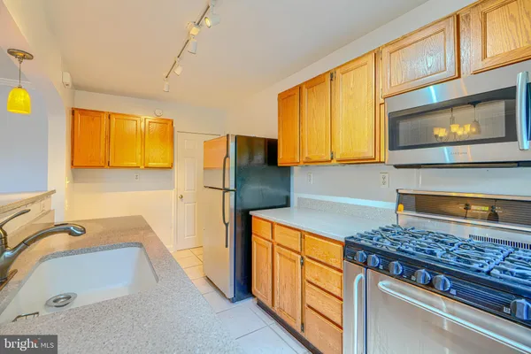 $2,500 | 372 Old Trail, Baltimore, MD 21212