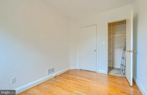 $2,500 | 372 Old Trail, Baltimore, MD 21212
