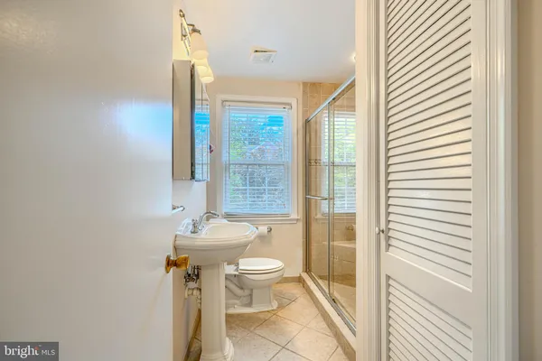 $2,500 | 372 Old Trail, Baltimore, MD 21212