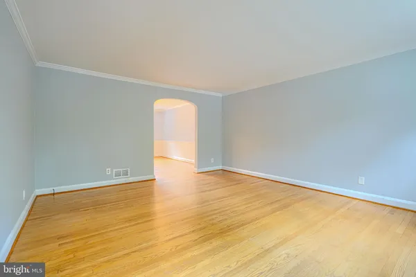 $2,500 | 372 Old Trail, Baltimore, MD 21212