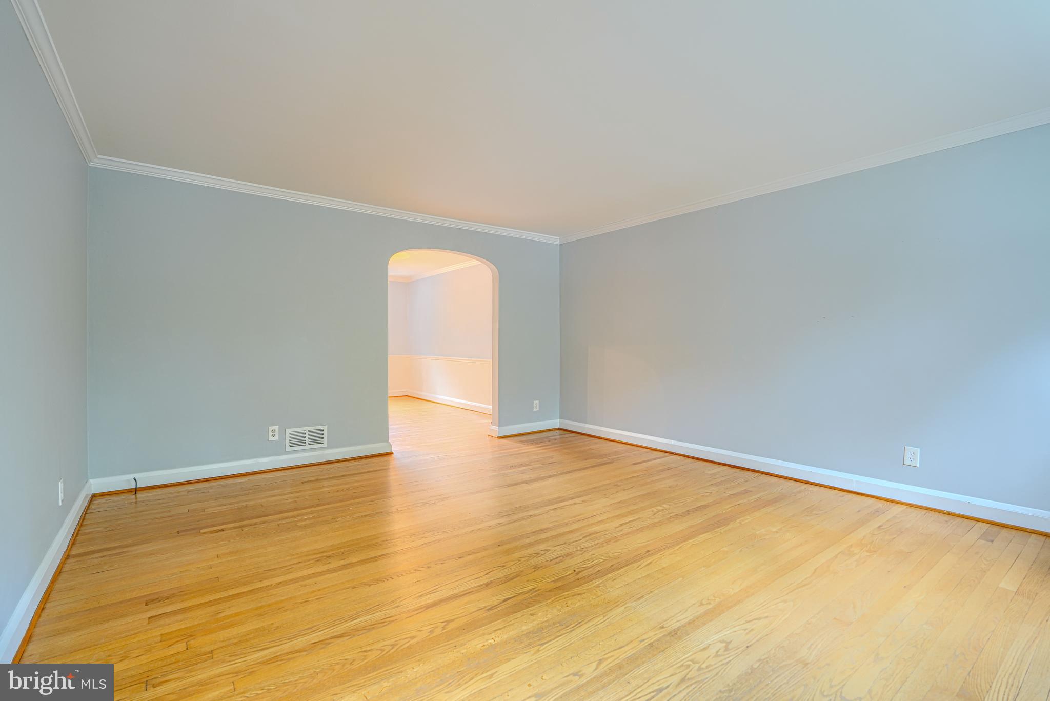 372 Old Trail Baltimore, MD 21212 - Photo 4 of 46 a view of an empty room