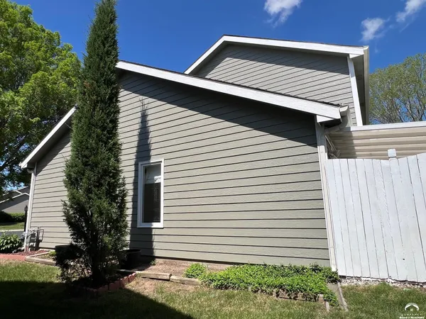 $314,900 | 4725 Larkspur Circle, Lawrence, KS 66047