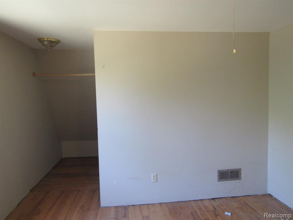 695 Cass Avenue Road Bay City, MI 48708 - Photo 18 of 52