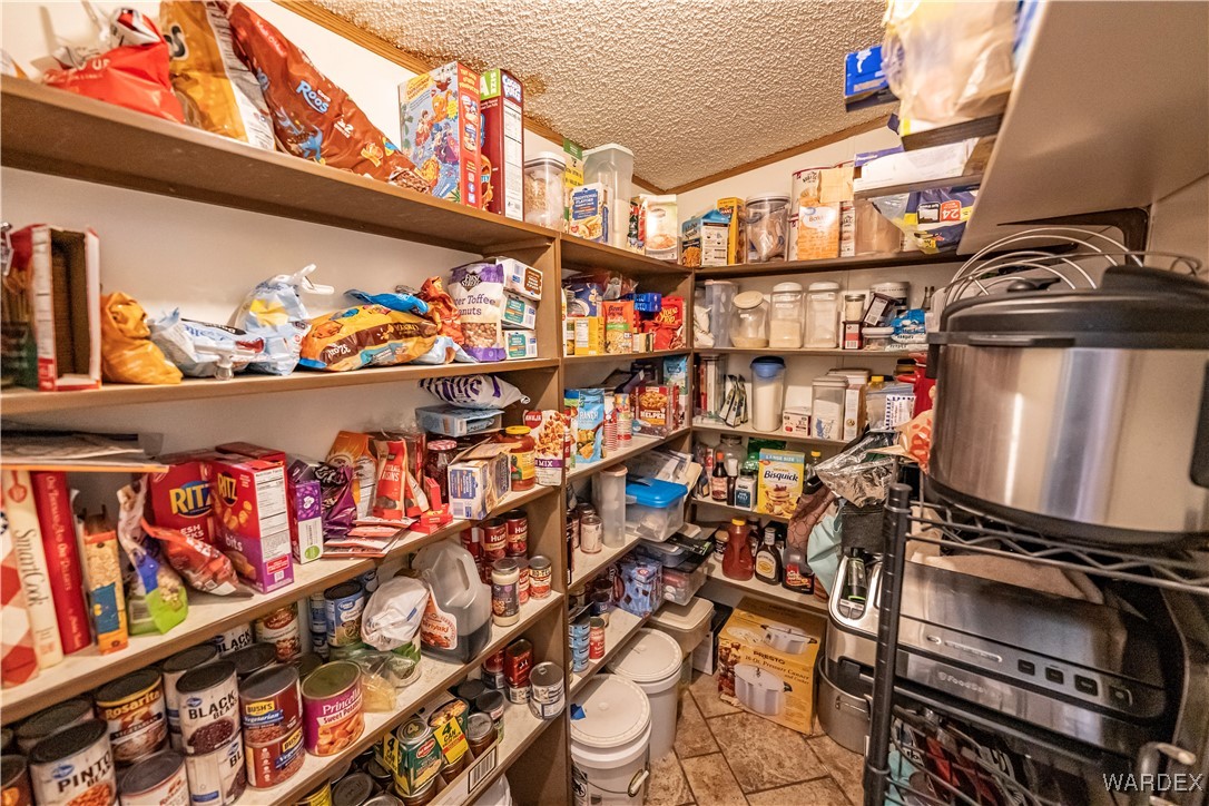 3035 McConnico Road Golden Valley, AZ 86413 - Photo 16 of 50 Pantry