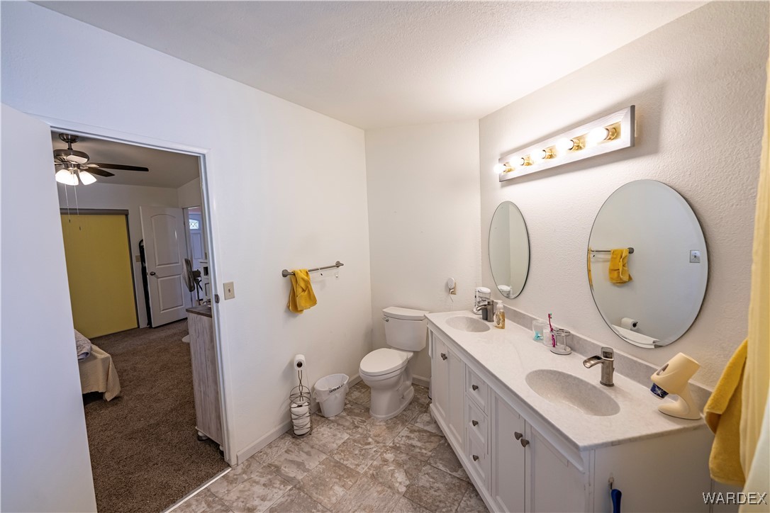 3035 McConnico Road Golden Valley, AZ 86413 - Photo 20 of 50 Master Bathroom