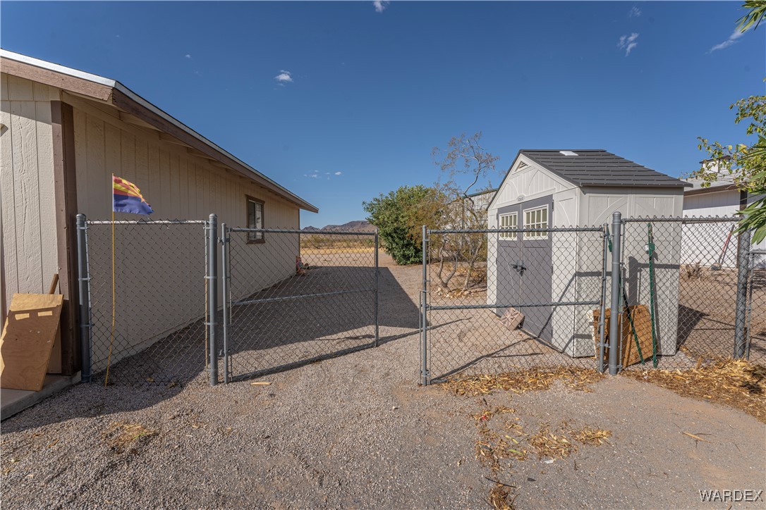 3035 McConnico Road Golden Valley, AZ 86413 - Photo 41 of 50 Fence