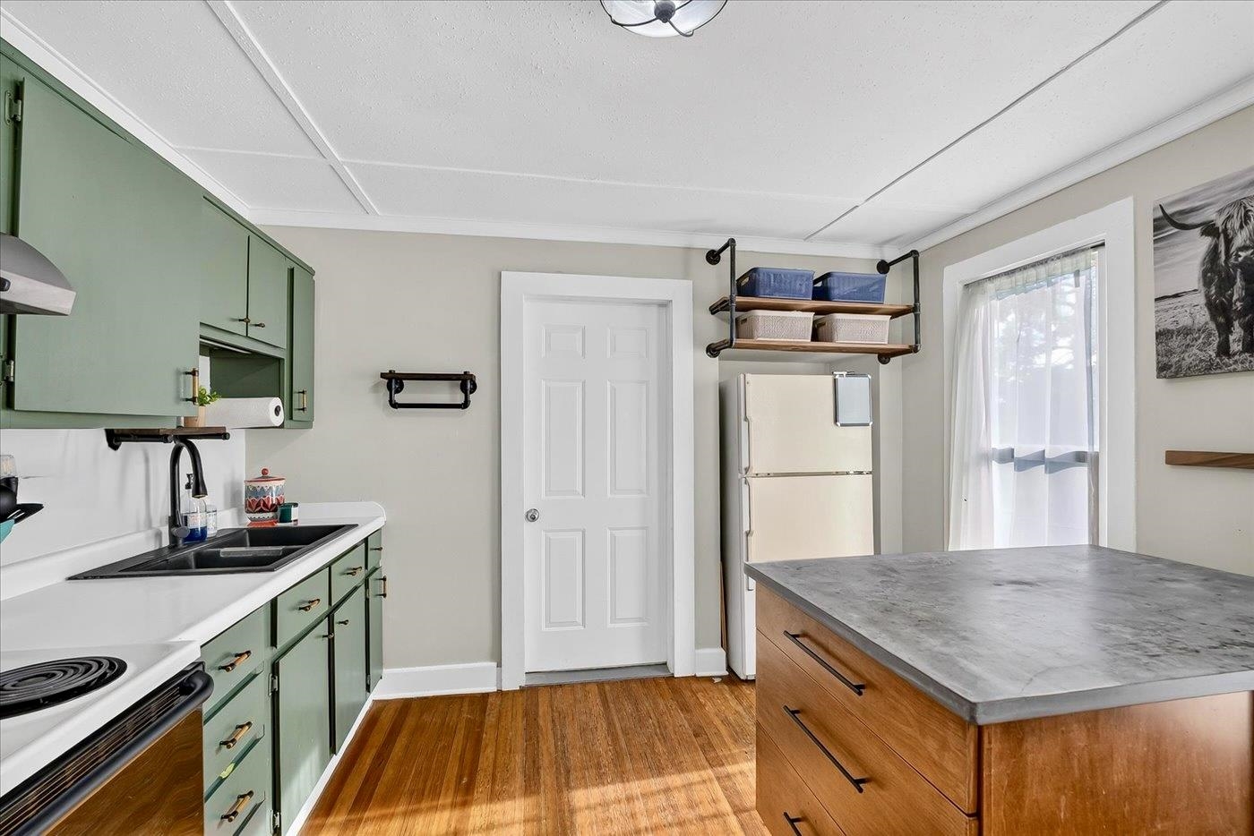 218 6th New Glarus, WI 53574 - Photo 15 of 33