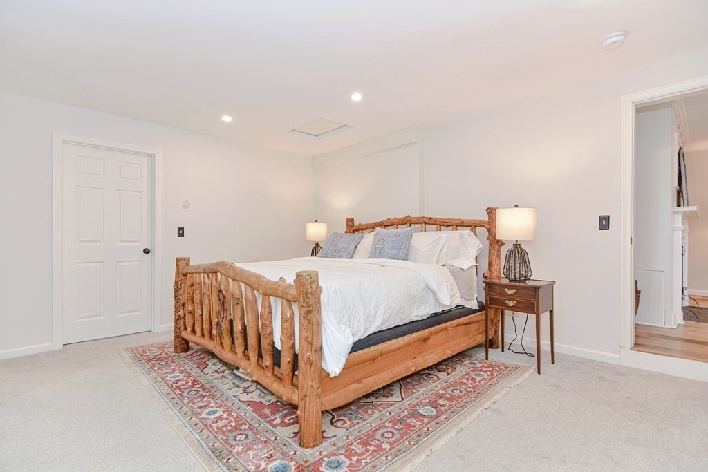 126 Fowler Road Northbridge, MA 01534 - Photo 13 of 39