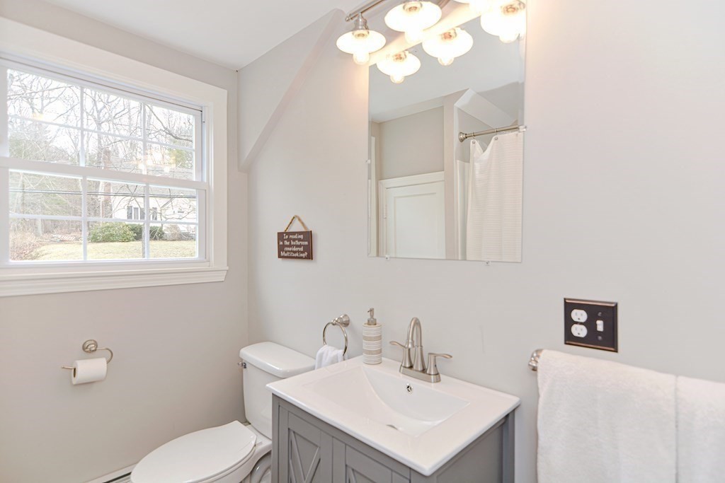 126 Fowler Road Northbridge, MA 01534 - Photo 29 of 39