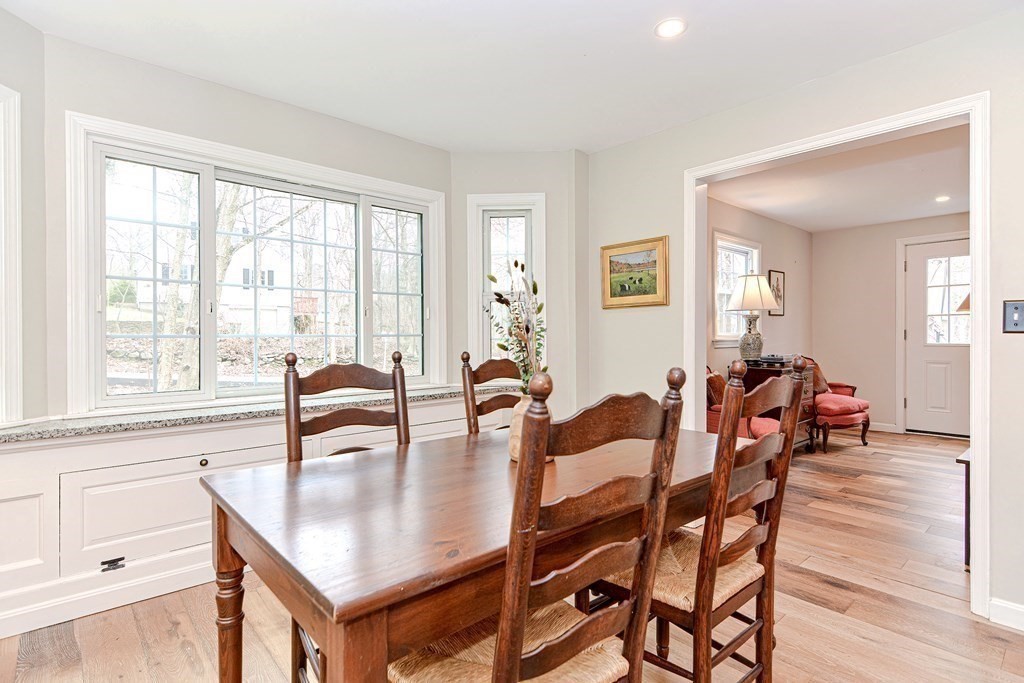 126 Fowler Road Northbridge, MA 01534 - Photo 6 of 39