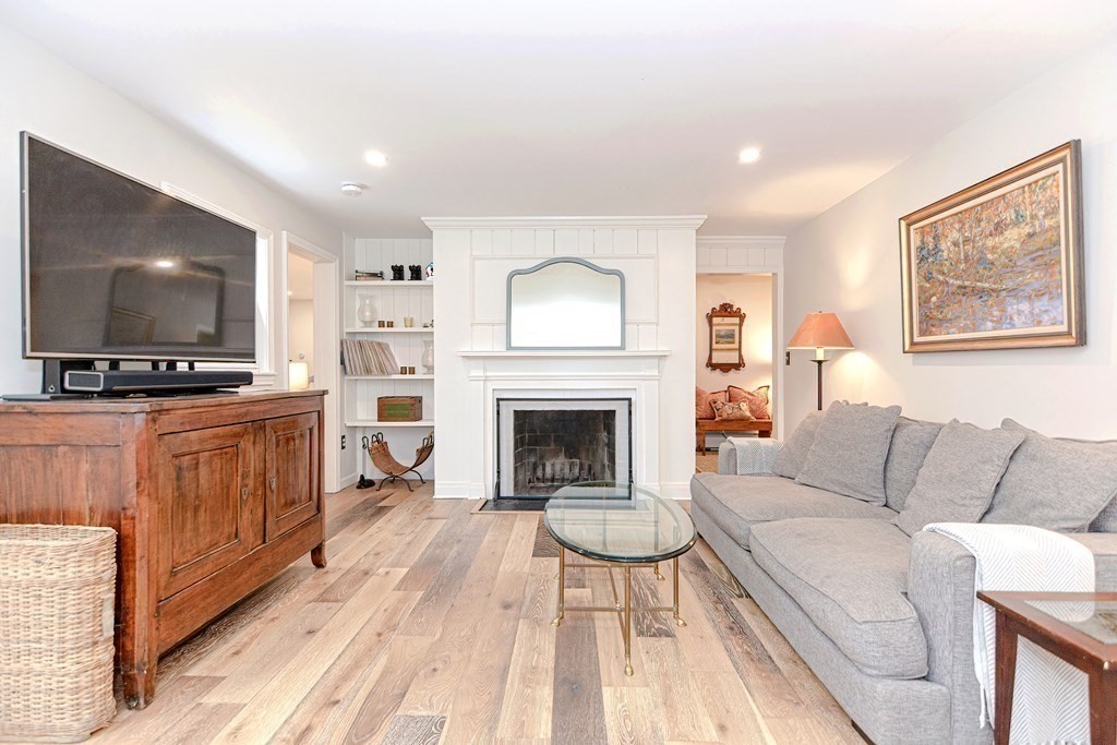 126 Fowler Road Northbridge, MA 01534 - Photo 9 of 39