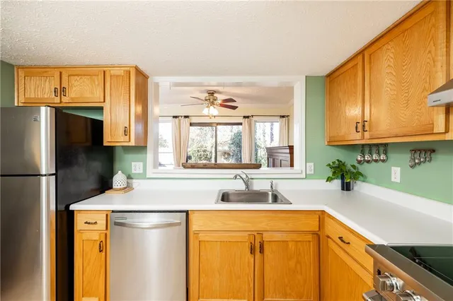 $309,000 | 7750 Roswell Road, Unit 9G, Sandy Springs, GA 30350