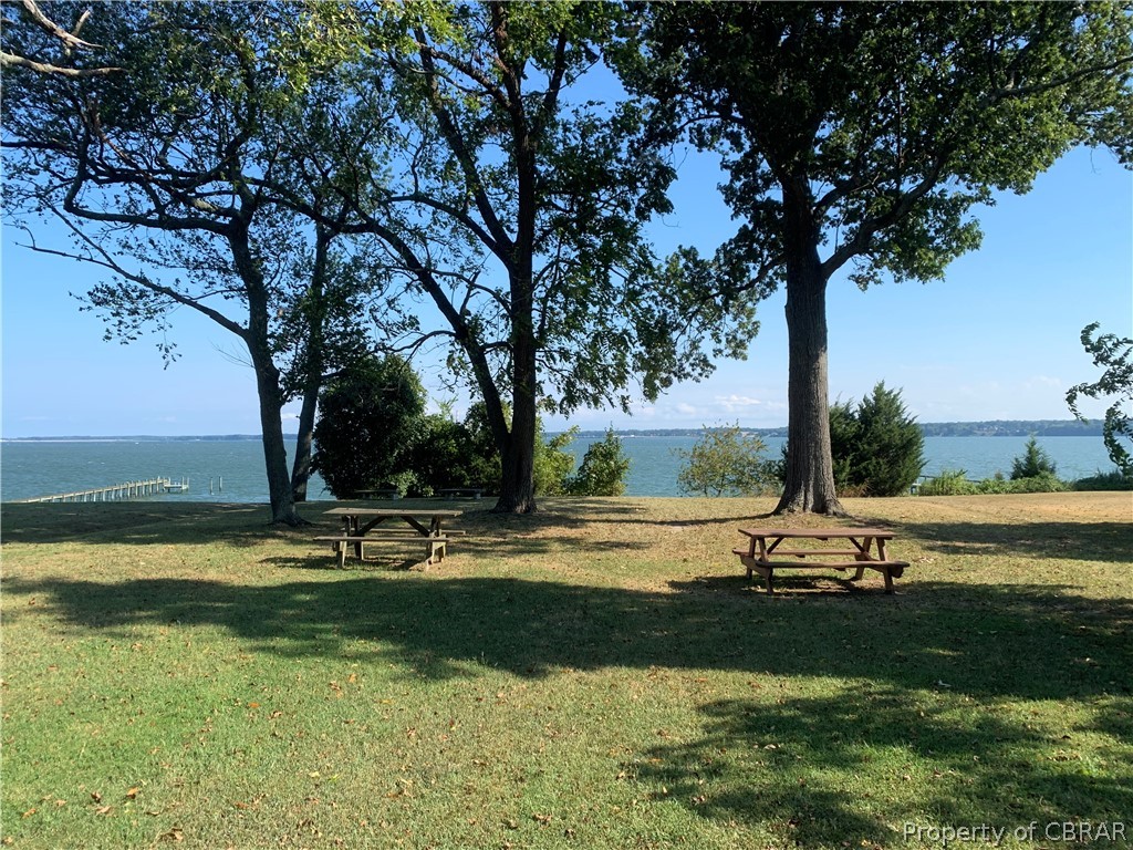 7662 Terrapin Cove Road Gloucester Point, VA 23062 - Photo 25 of 29