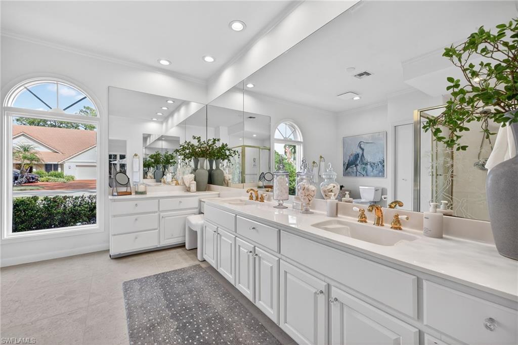 129 Edgemere Way South Naples, FL 34105 - Photo 29 of 50 Gallery Image 29