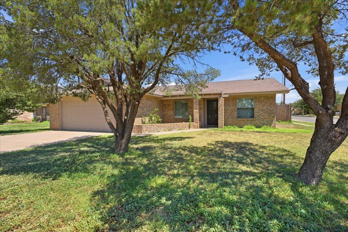 5702 2nd Street Lubbock, TX 79416 - Photo 2 of 22 01-5702_2nd_st_001