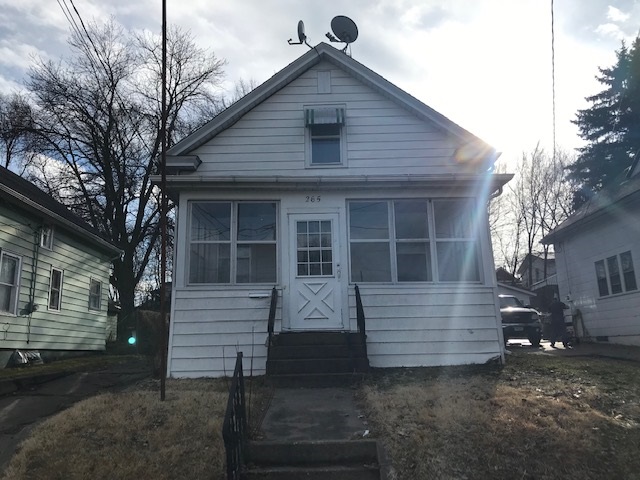 265 20th Place Clinton, IA 52732 - Photo 1 of 15 Gallery Image 1