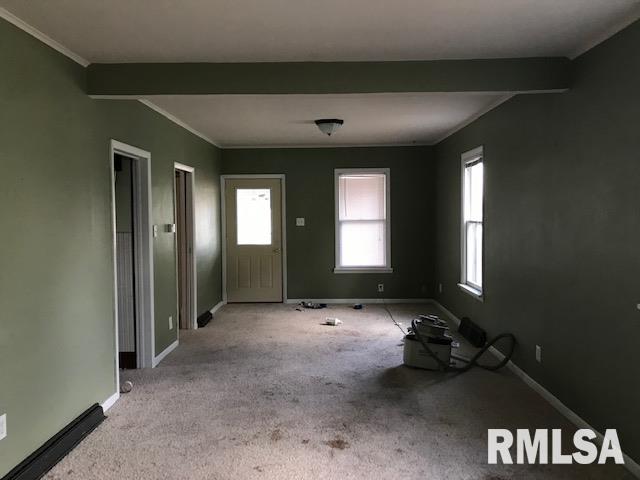 265 20th Place Clinton, IA 52732 - Photo 5 of 15 Gallery Image 5