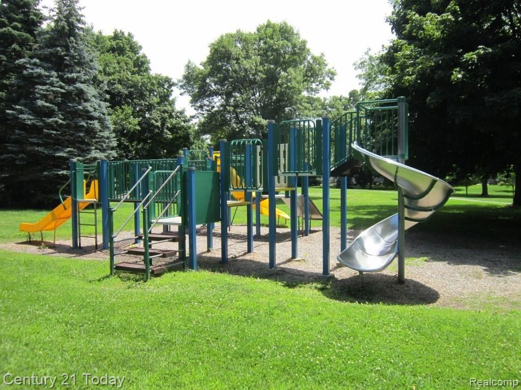 1965 Roxbury Run Wixom, MI 48393 - Photo 60 of 66 The Greens playground.jpg