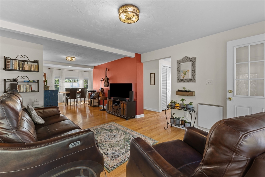 31 Mixter Road Holden, MA 01520 - Photo 9 of 27