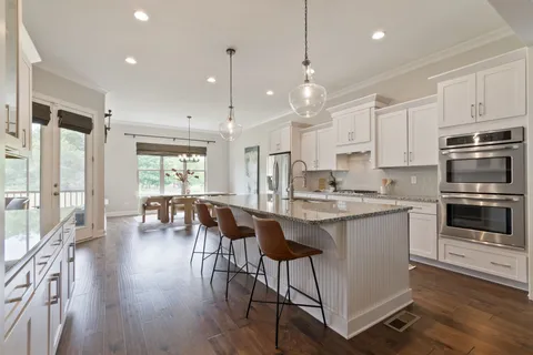 $965,000 | 324 River Bluff Drive, Franklin, TN 37064