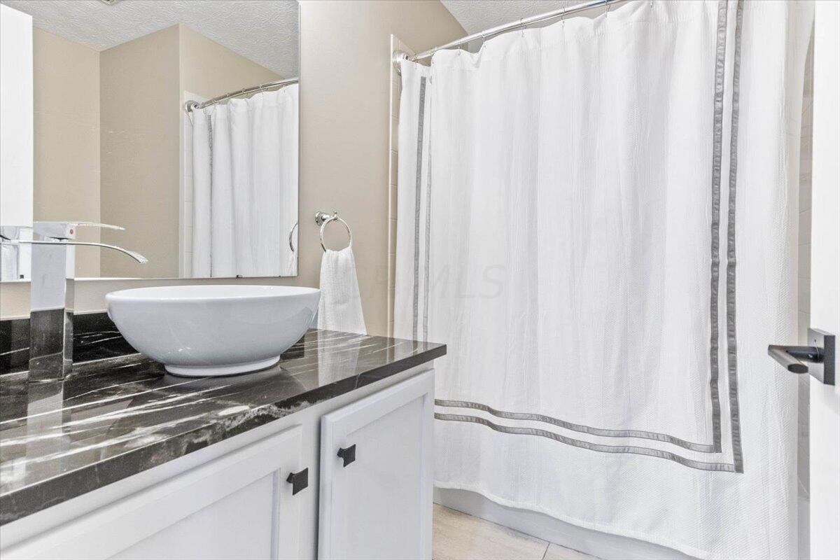 7985 Rodebaugh Road Reynoldsburg, OH 43068 - Photo 26 of 41 26-Bath 1