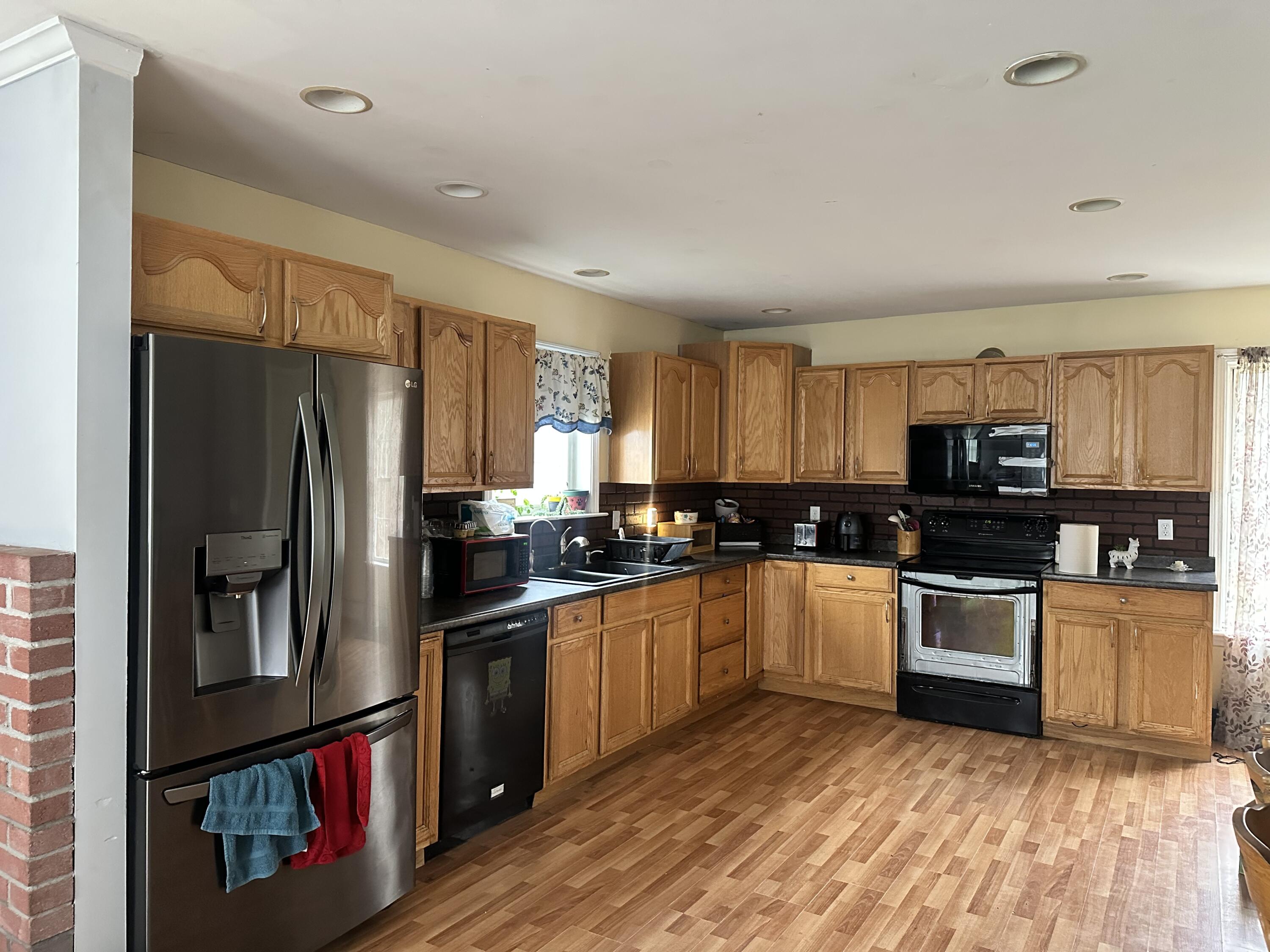 32 Smith Lane Levant, ME 04456 - Photo 3 of 8 IMG_4240
