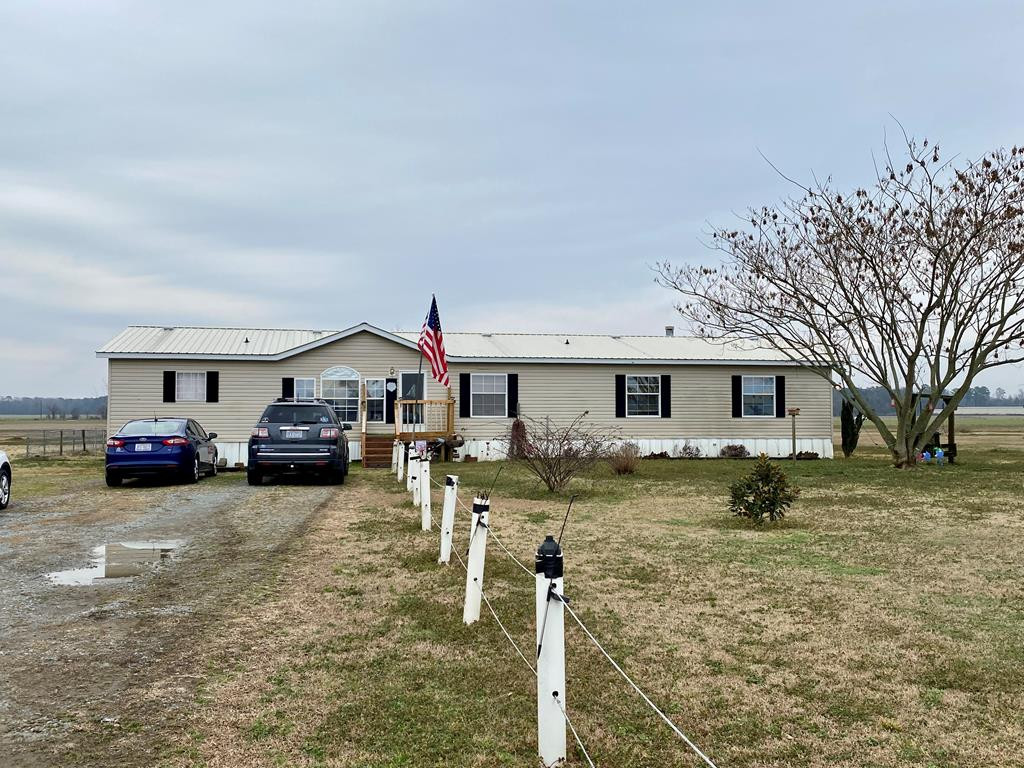 300 West Trade Road Mount Olive, NC 28365 - Photo 1 of 27 Main View