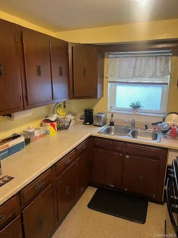 $2,800 | 66 Lee Avenue, Unit FIRST, Yonkers, NY 10705