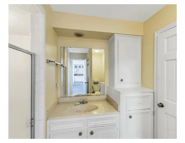 $2,150 | 13902 Paradise Valley Drive, Houston, TX 77069