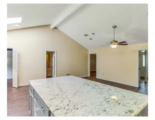 $2,150 | 13902 Paradise Valley Drive, Houston, TX 77069