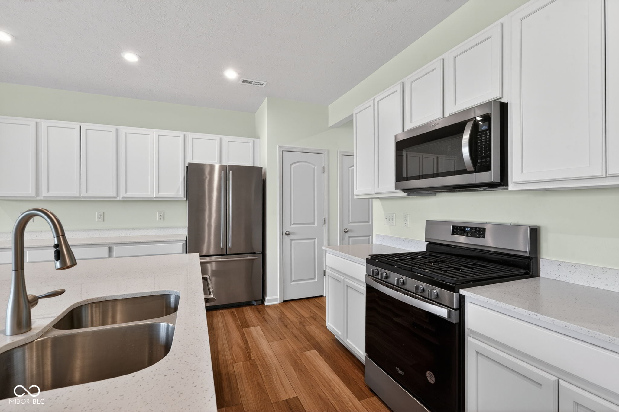 14154 Tenbury Way Fishers, IN 46037 - Photo 9 of 39