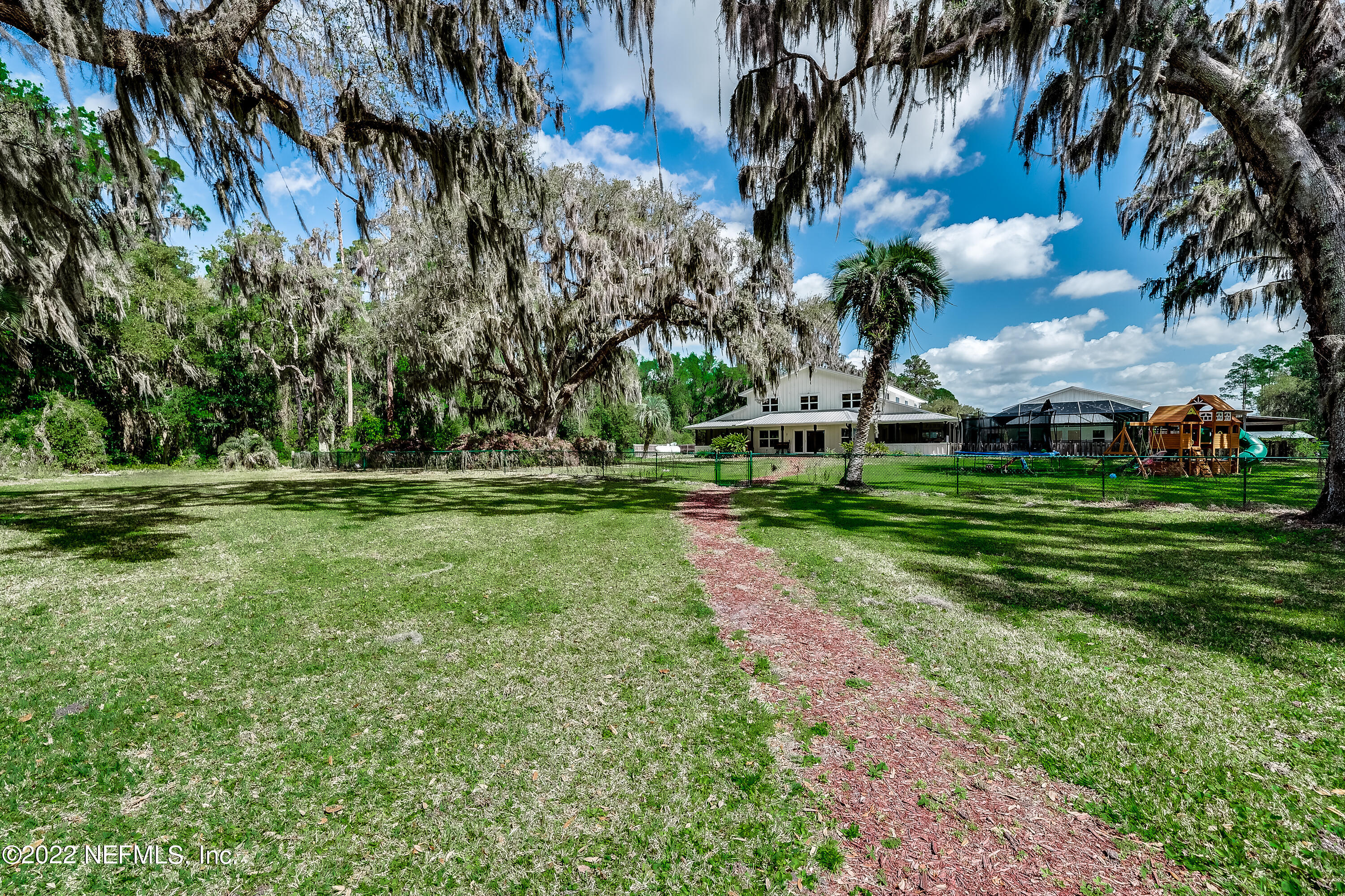 541 Federal Point Road East Palatka, FL 32131 - Photo 55 of 75 a view of a park with large trees