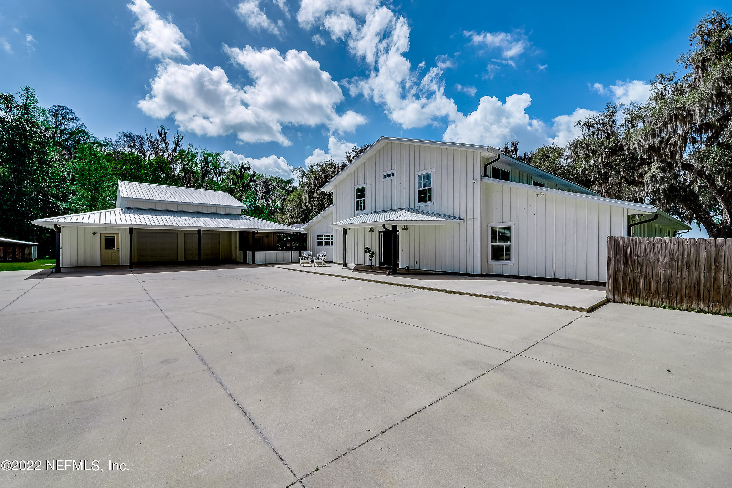 541 Federal Point Road East Palatka, FL 32131 - Photo 6 of 75 a front view of a house with a yard
