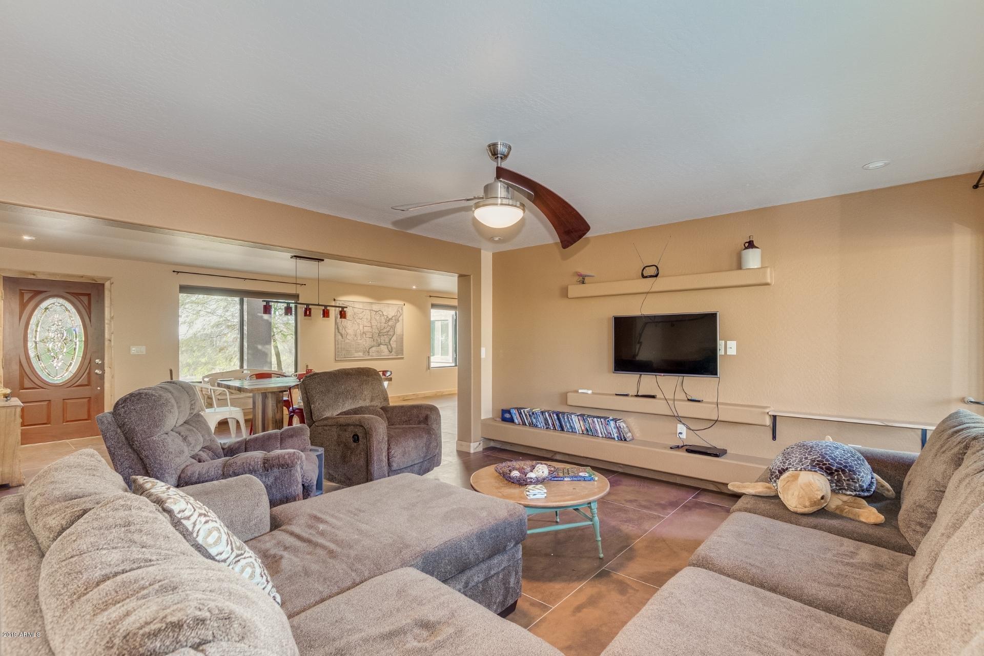 3151 North Val Vista Road Apache Junction, AZ 85119 - Photo 8 of 62 Large great room
