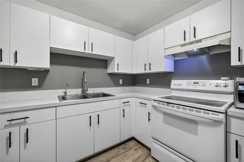 $215,000 | 1723 Northeast 1st Place, Cape Coral, FL 33909