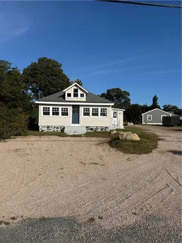 $2,850 | 3865 Old Post Road, Charlestown, RI 02813