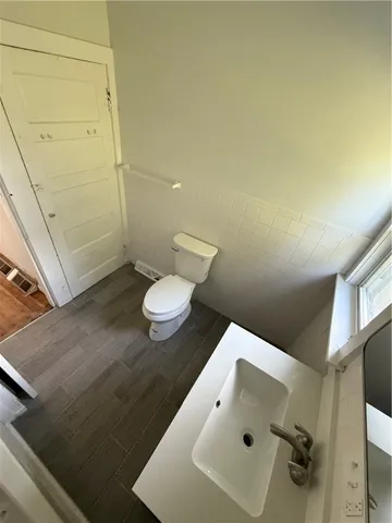 $2,850 | 3865 Old Post Road, Charlestown, RI 02813