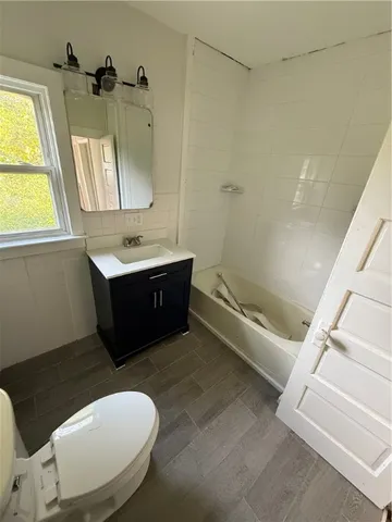 $2,850 | 3865 Old Post Road, Charlestown, RI 02813