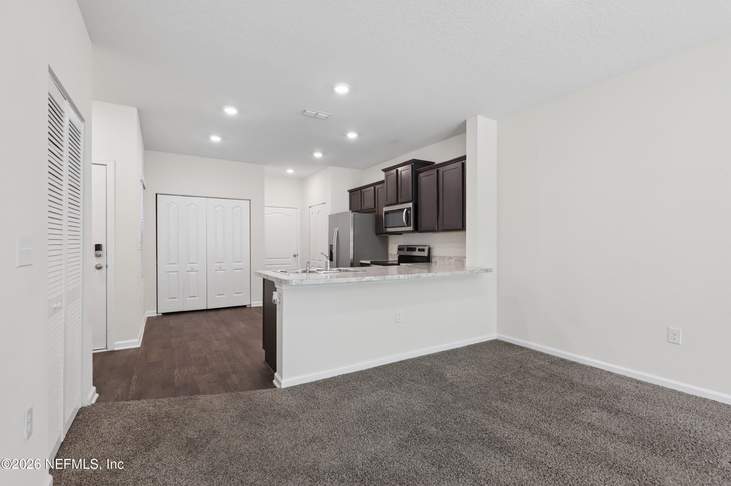 7927 Echo Springs Road Jacksonville, FL 32256 - Photo 18 of 30 7927 DR Need staging