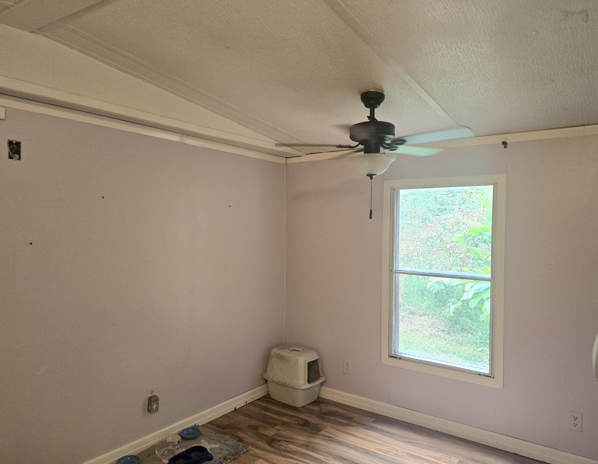 157 Longbranch Road Hohenwald, TN 38462 - Photo 11 of 16 a view of entryway with window