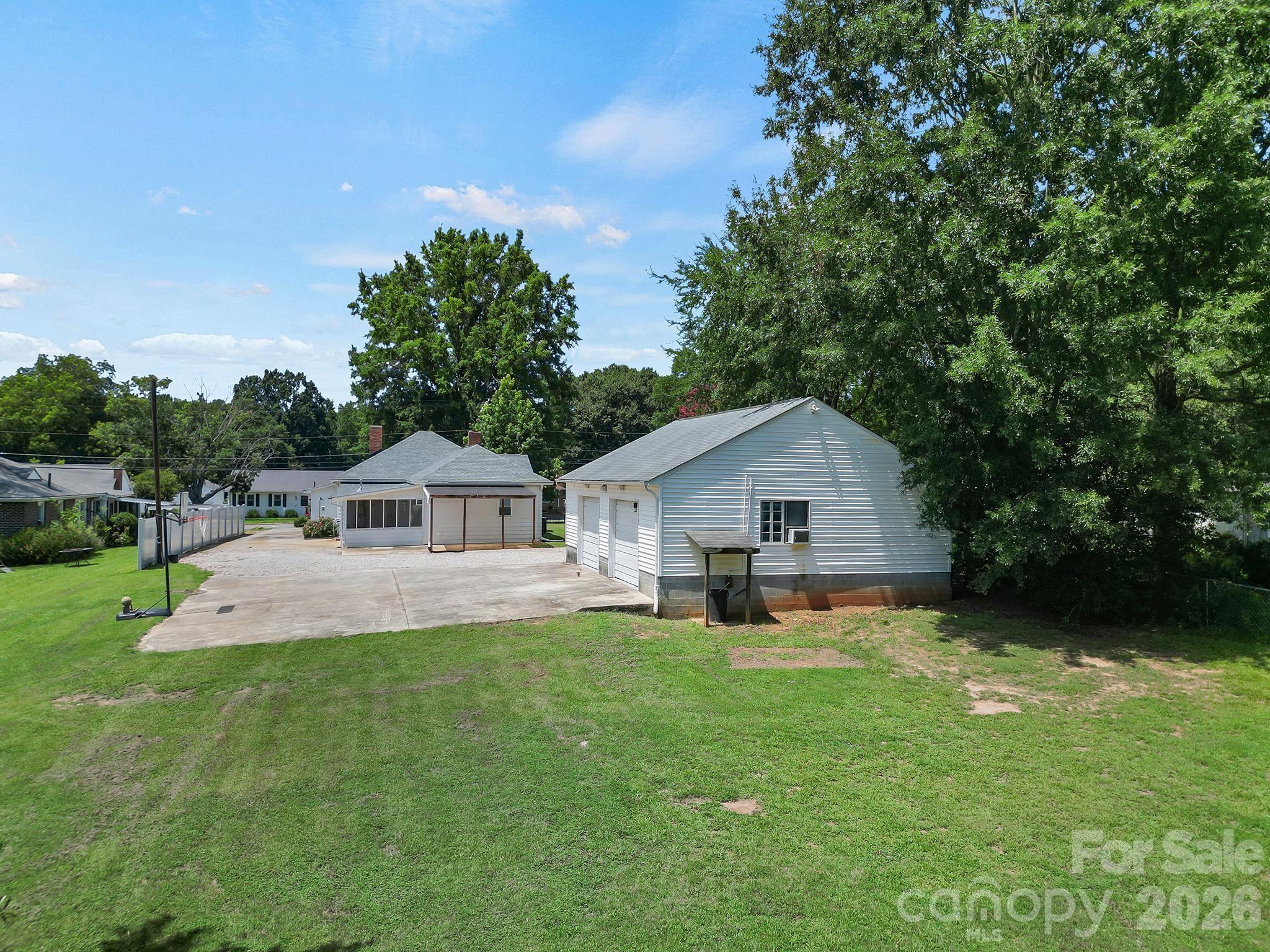 207 Faulkner Street Clover, SC 29710 - Photo 7 of 43