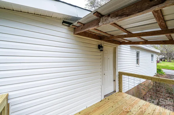 a view of an outdoor space