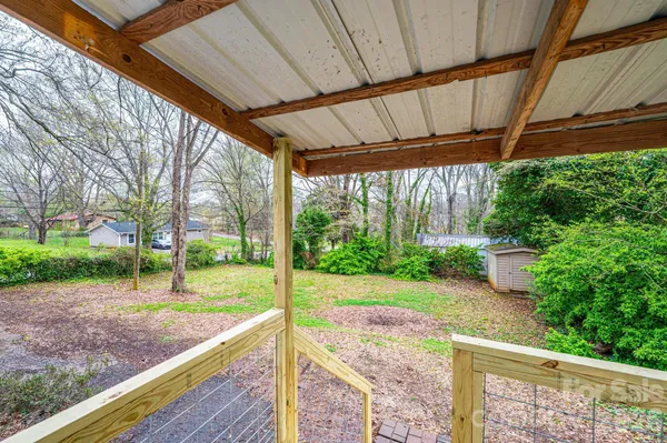 $199,900 | 25 North Davis Avenue, Newton, NC 28658