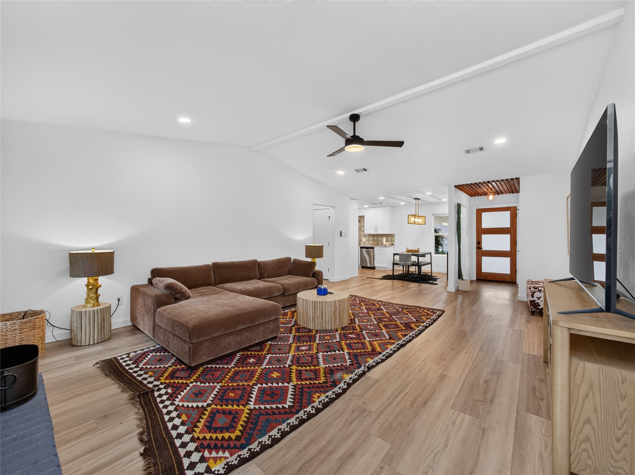 2102 Lear Lane Austin, TX 78745 - Photo 14 of 32