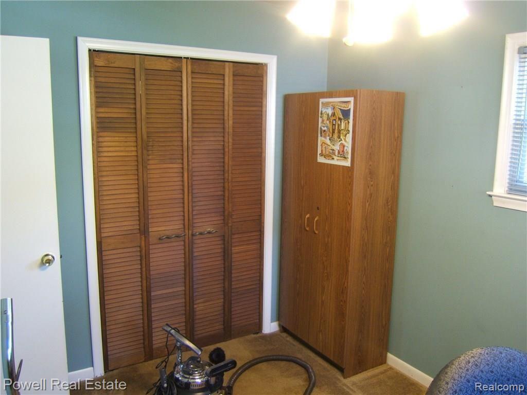 12884 Salem Road Redford, MI 48239 - Photo 20 of 24 DSCF9586.JPG