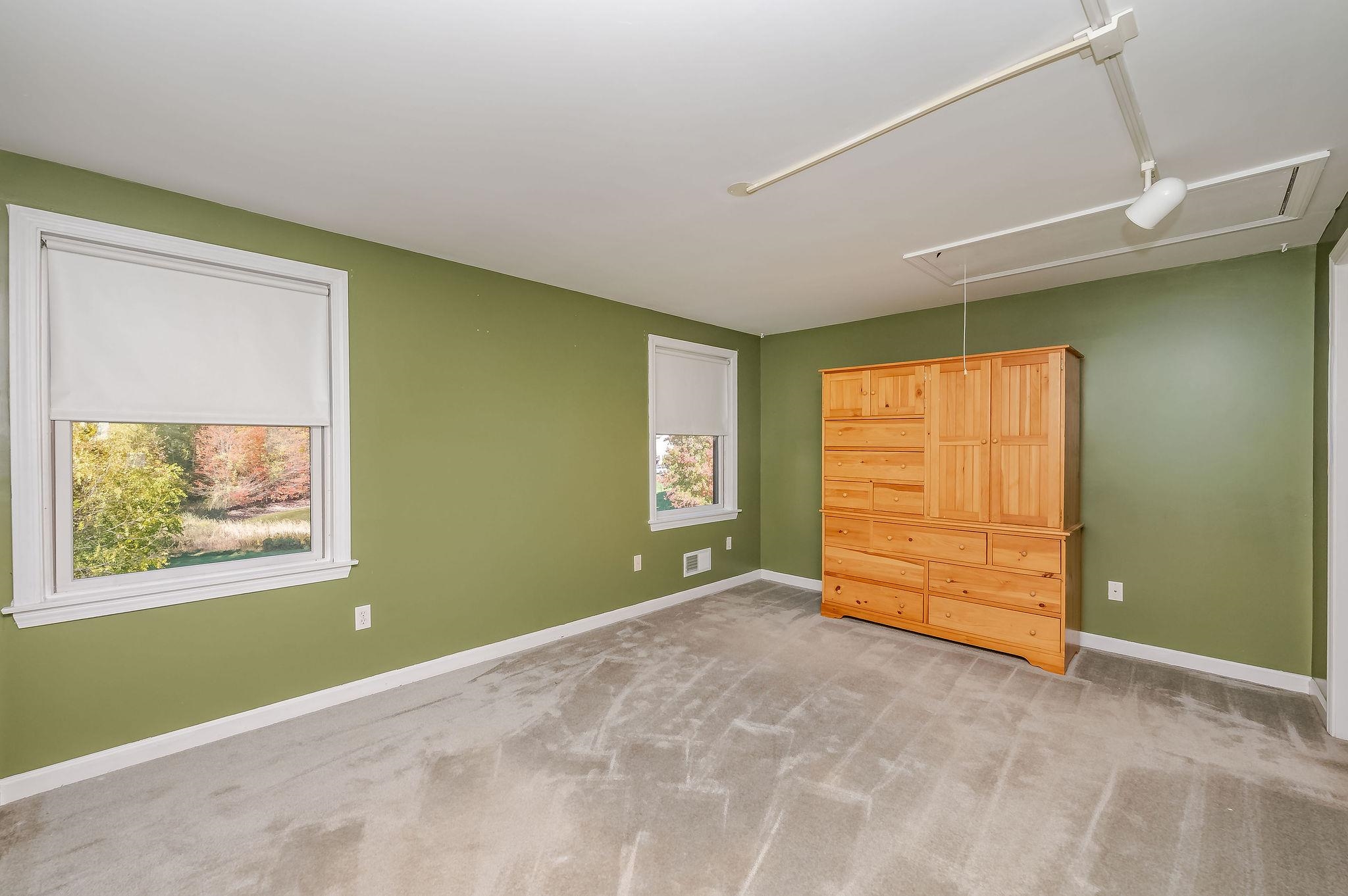 419 Ledgeview Drive Rochester, NH 03839 - Photo 13 of 35