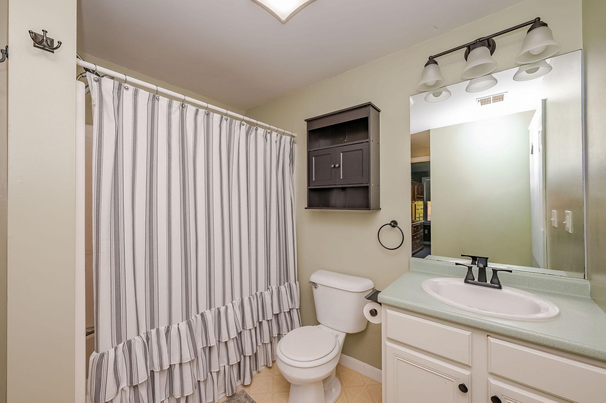 419 Ledgeview Drive Rochester, NH 03839 - Photo 21 of 35