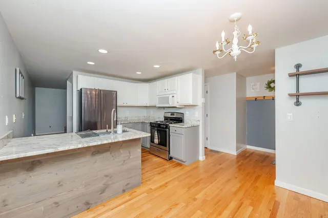 $339,000 | 419 Ledgeview Drive, Rochester, NH 03839